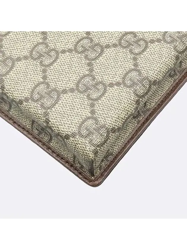 625713 clutch bag