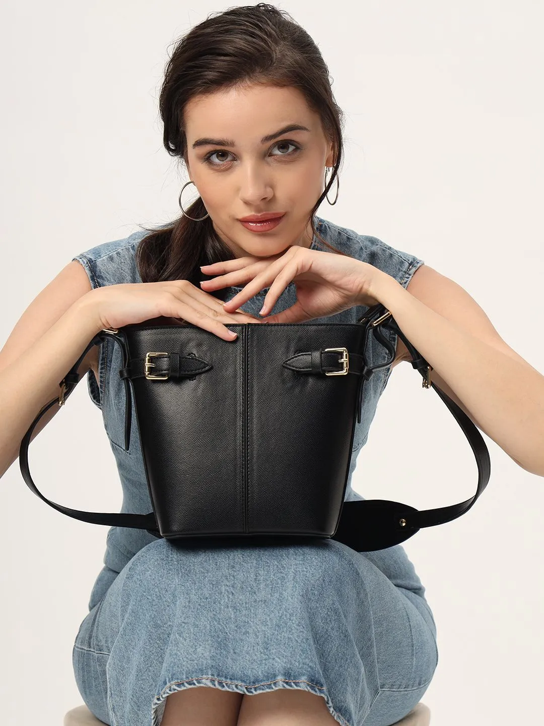 Coral Sling Black