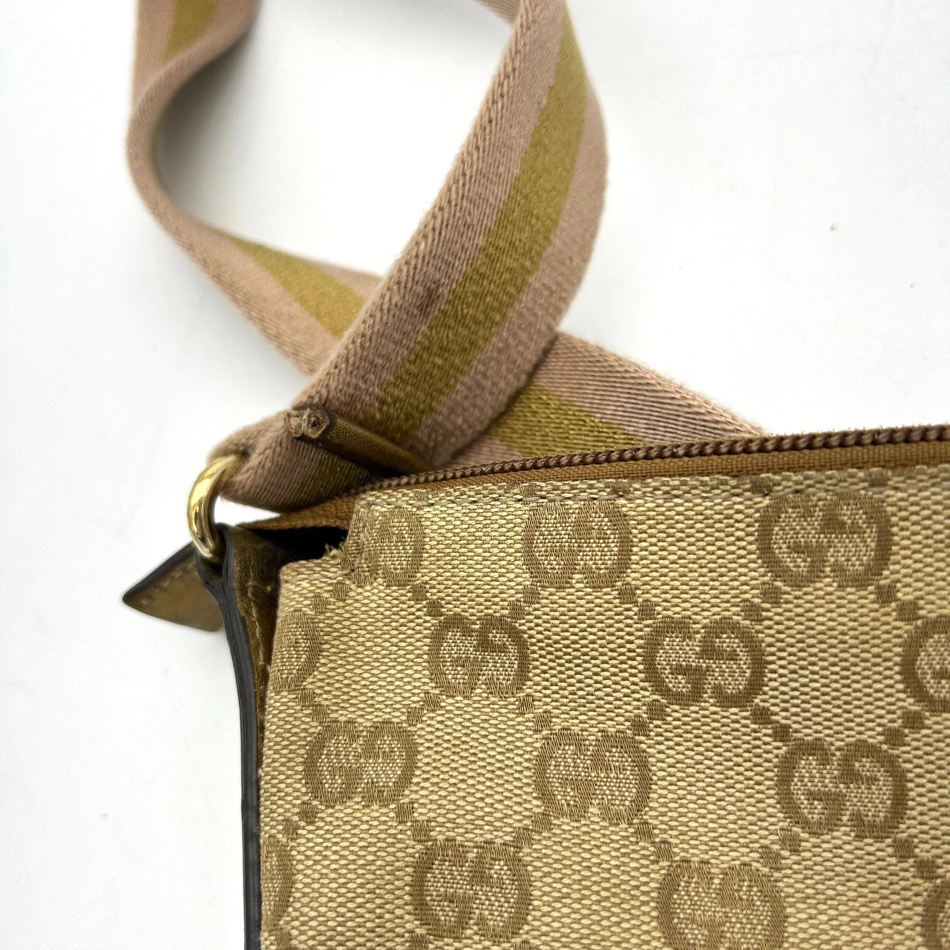 Gucci GG Canvas Web Crossbody Camel gu8827cb