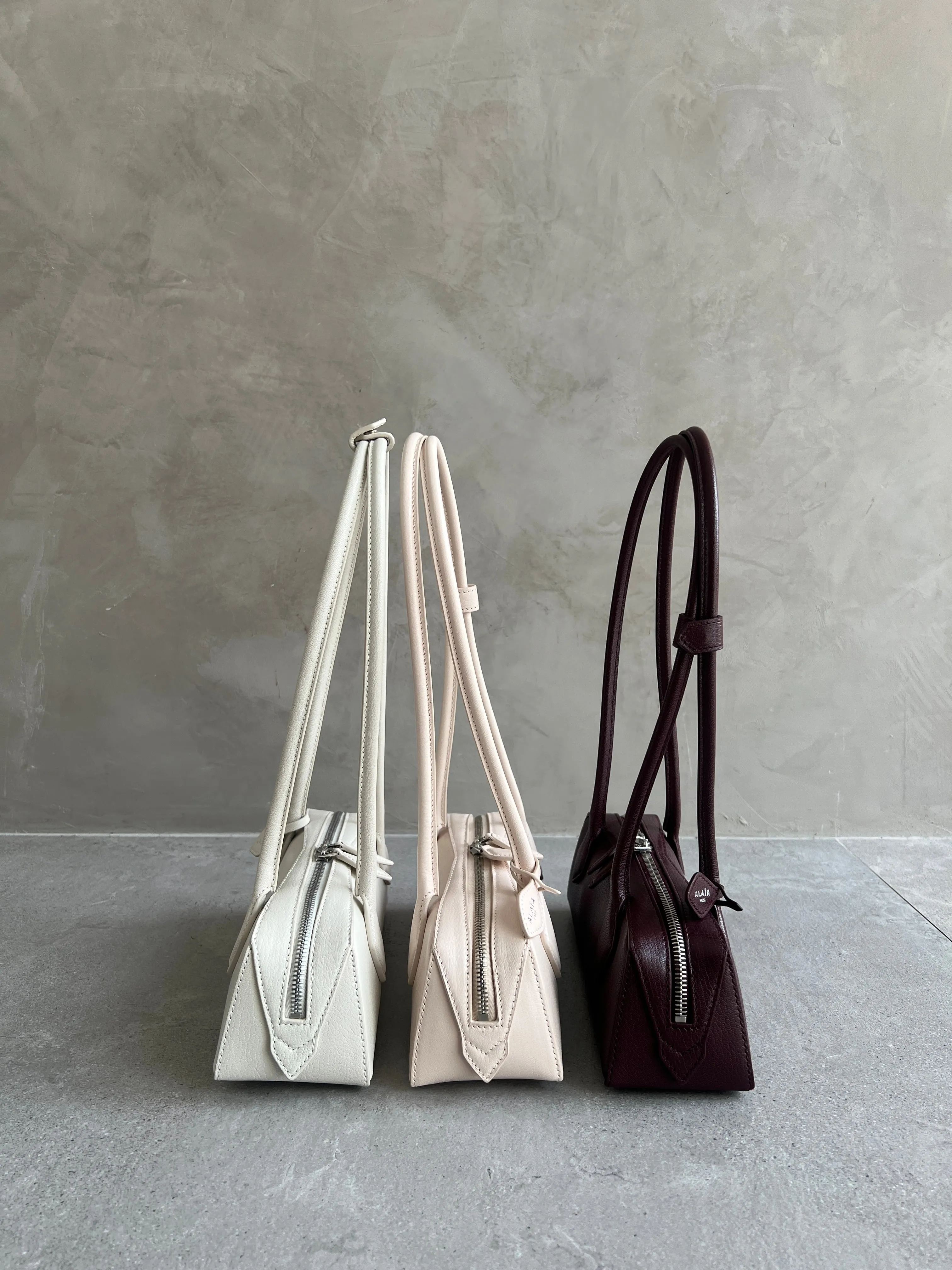 Le Teckel Small Goat, Ivory