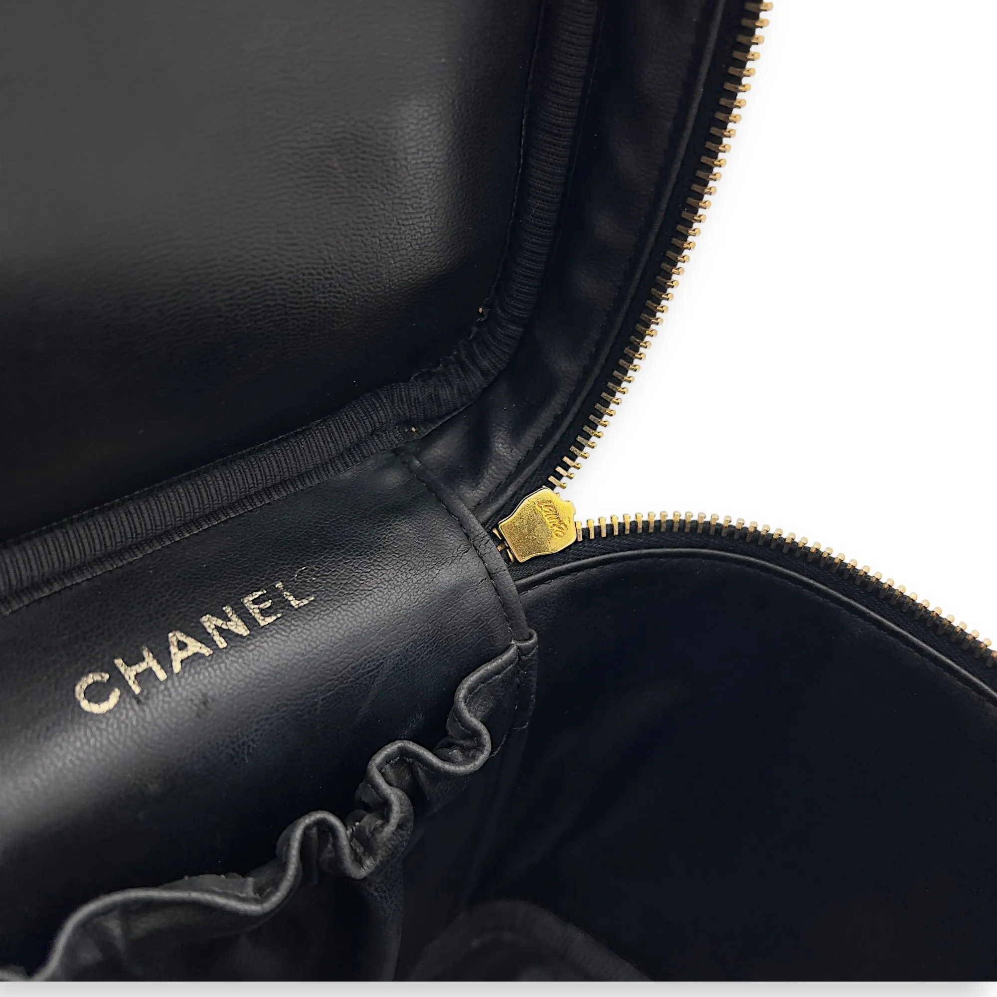 Vintage Bucket Bag Small Black in Caviar Leather, Gold hardware
